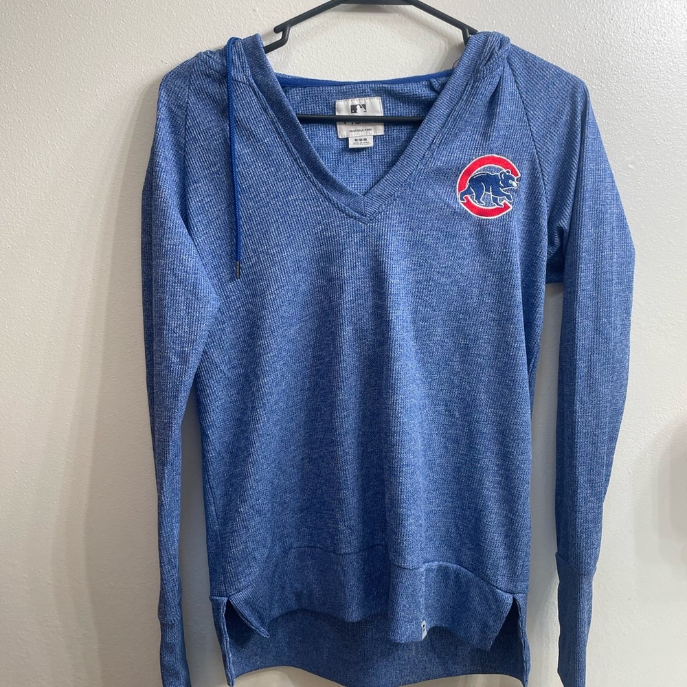 Fanatics Chicago Cubs Blue V-Neck Women's Sweater
